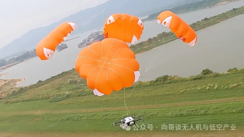 降落傘將是無(wú)人機(jī)標(biāo)配嗎？看看行業(yè)標(biāo)桿大疆就知道了(圖5)